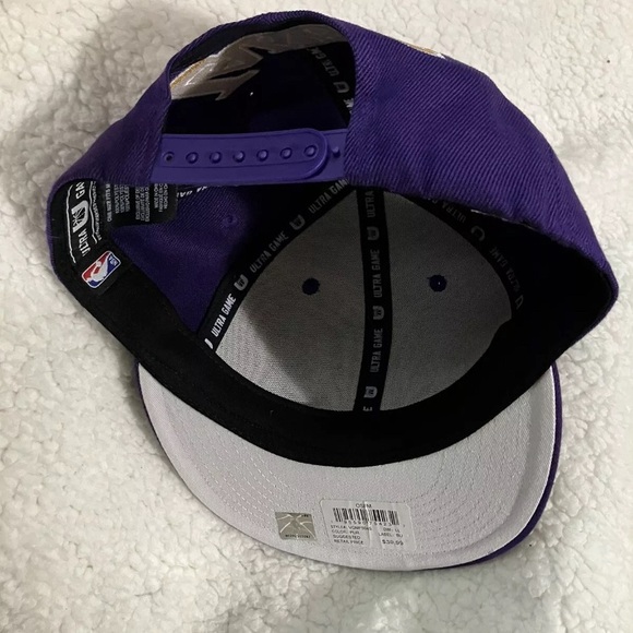 Los Angeles Lakers Cap Mens ULTRA GAME Snapback NBA Purple OSFM Official Hat NWT - Picture 4 of 5